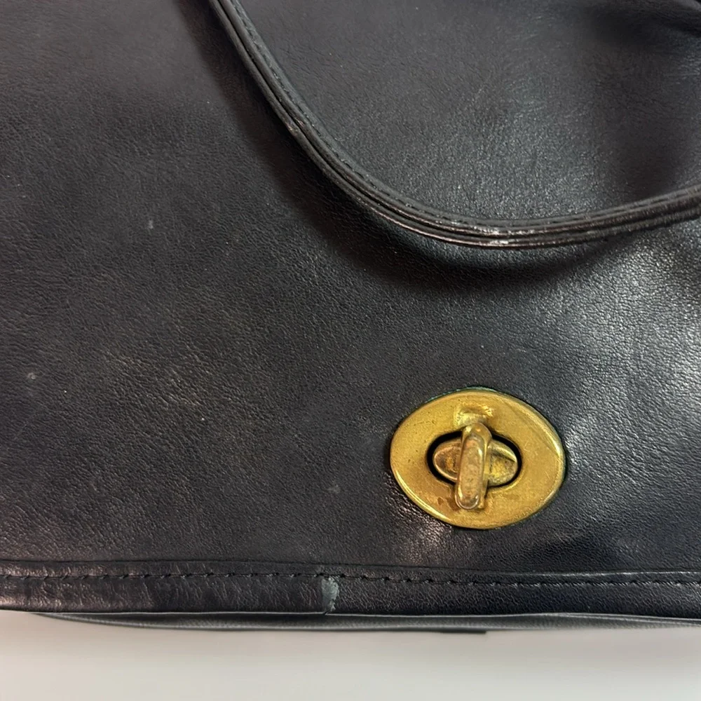 Coach | Vintage NYC 70s/80s Dinky #9375 in Black/Blavey? with double strap - Picture 7 of 16